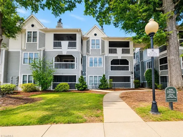 231 Oakwood Ct, Winston Salem, NC 27103