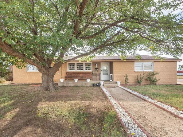 1050 S 12th St, Slaton, TX 79364