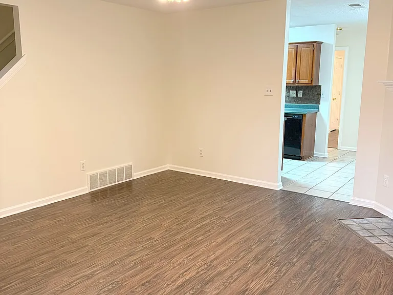 6797 The Willows Cv — Photo 3
