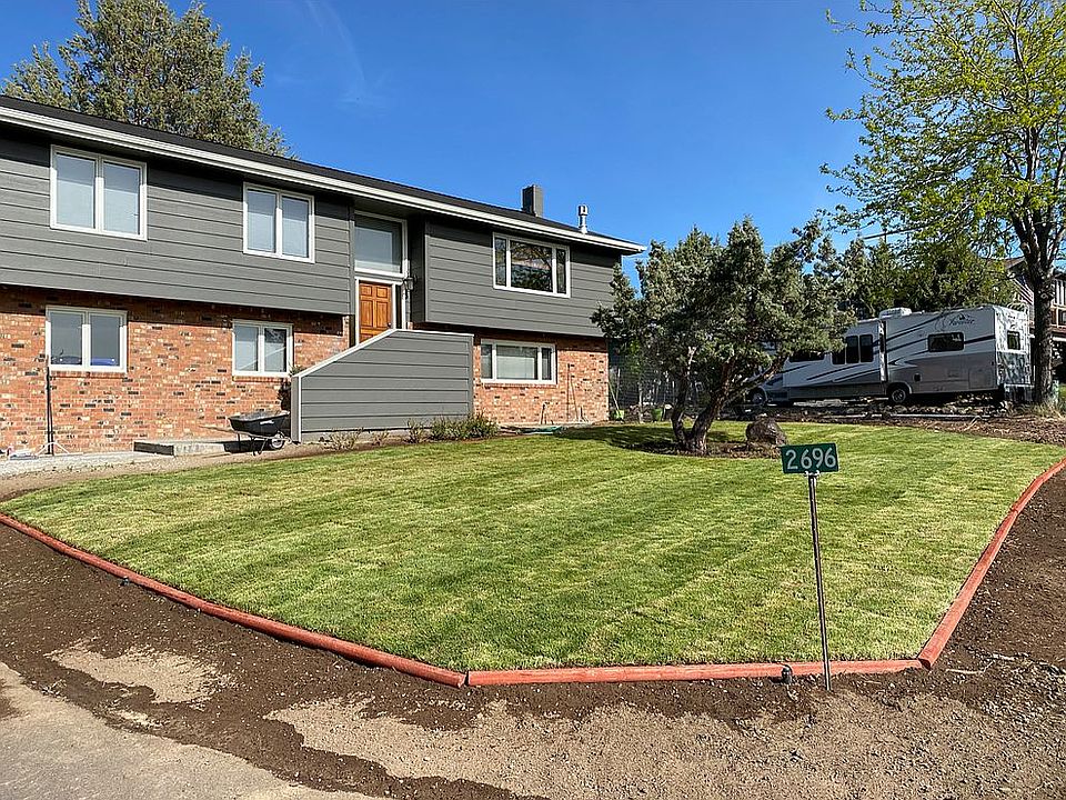 New yard and fresh paint!