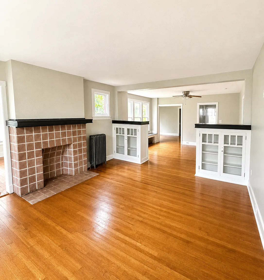3 bed, $2,200 — Photo 1