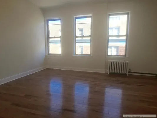 Rented by Sovereign Associates | media 21