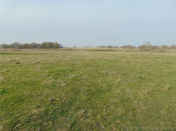 3 New Hope Rd, Marietta, OK 73448