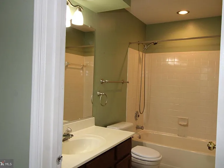 11518 Brundidge Ter — Photo 10