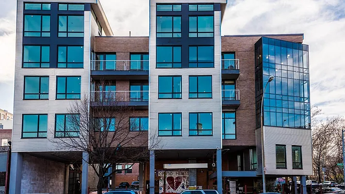 Rented by Nooklyn NYC LLC | media 54