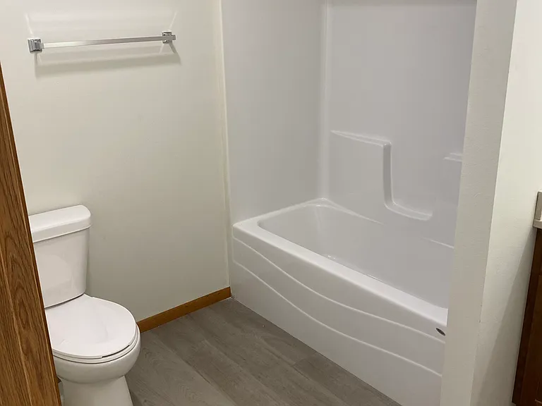 220 E Main St — Photo 10