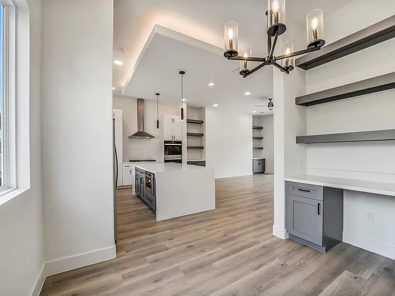 225 Willard St — Photo 17