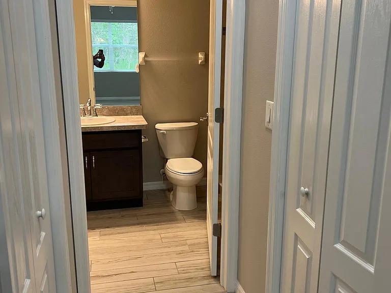 5810 W Oak Park Blvd — Photo 10