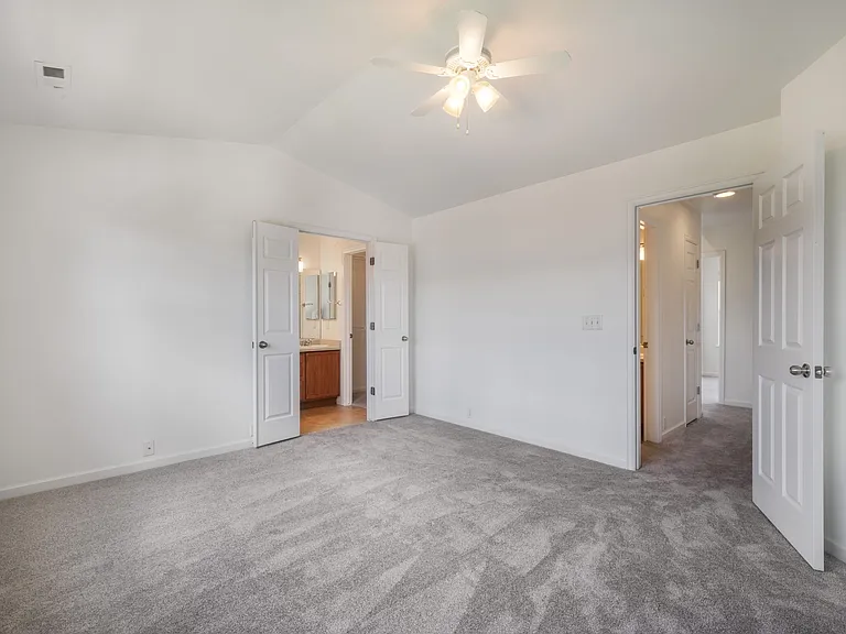 1013 Burning Bush Point — Photo 37