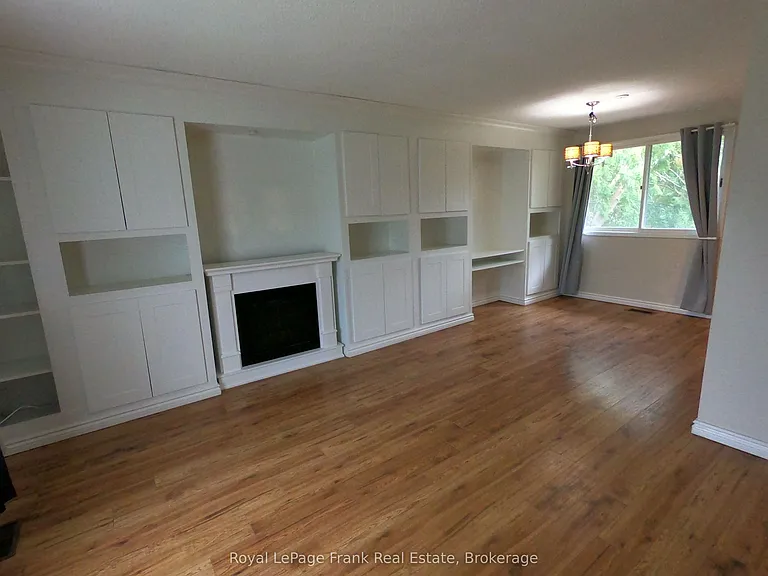 1167 Weller St #MAIN FLOOR — Photo 7