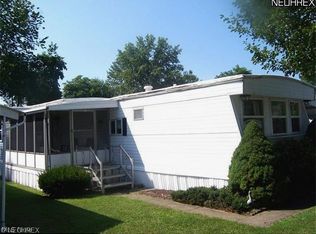 238 Buckingham Ct, Geneva, OH