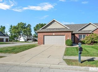 501 Grove St, Chatham, IL 62629