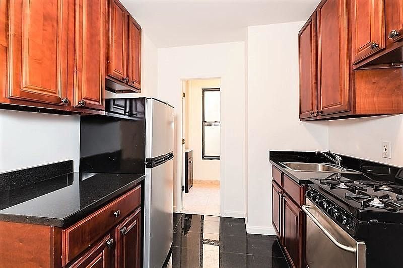 2nd image of 304 E 62nd St #28