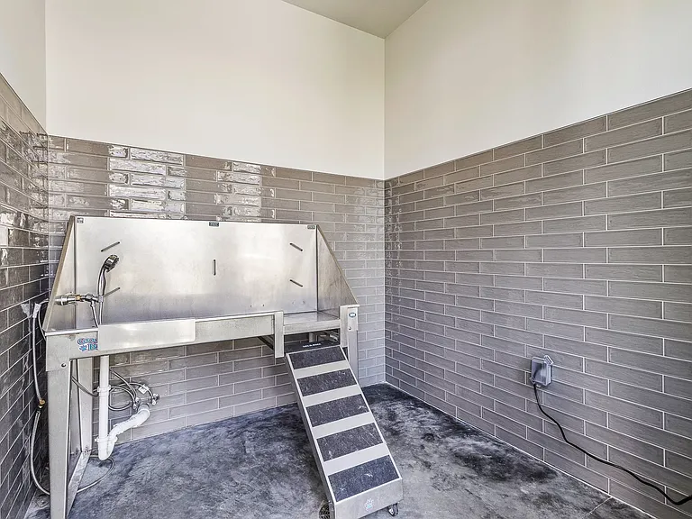 West Vine Townhomes — Photo 22
