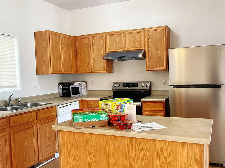 2190 Arrowhead Creek Vw — Photo 3
