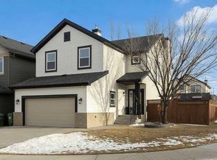 101 W Evanscreek Ct NW, Calgary, AB T3P 1H4