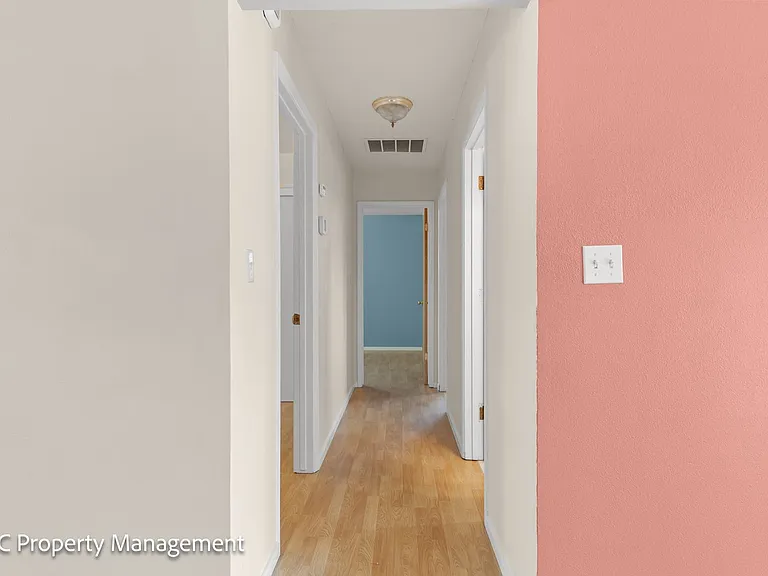 4780 Cody Ave — Photo 18