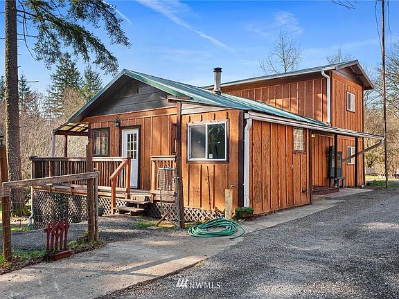 2nd image of 224 Wild Rose Dr