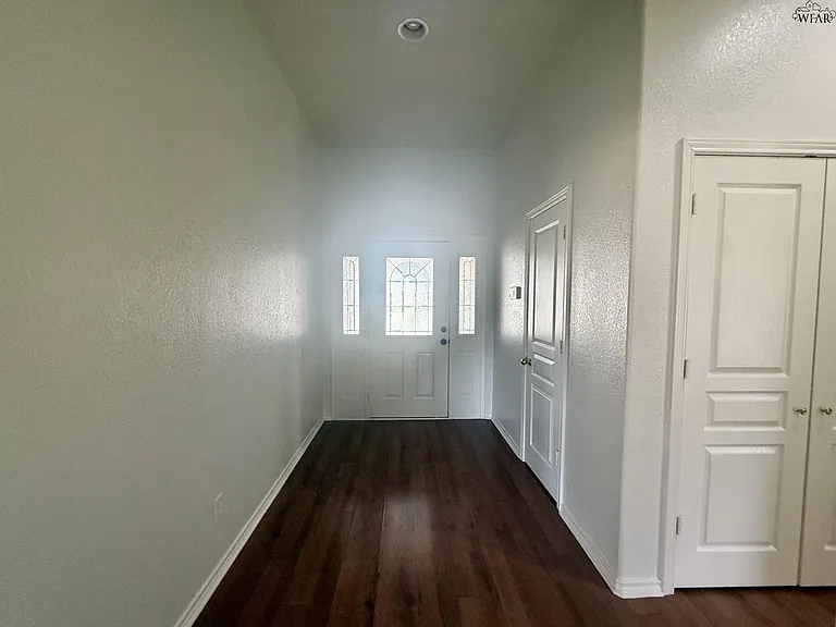 5004 Pawnee Ptwy — Photo 3