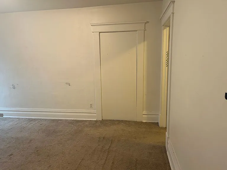 906 N Garden St — Photo 6
