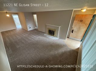 11221 NE Glisan St APT 12, Portland, OR 97220