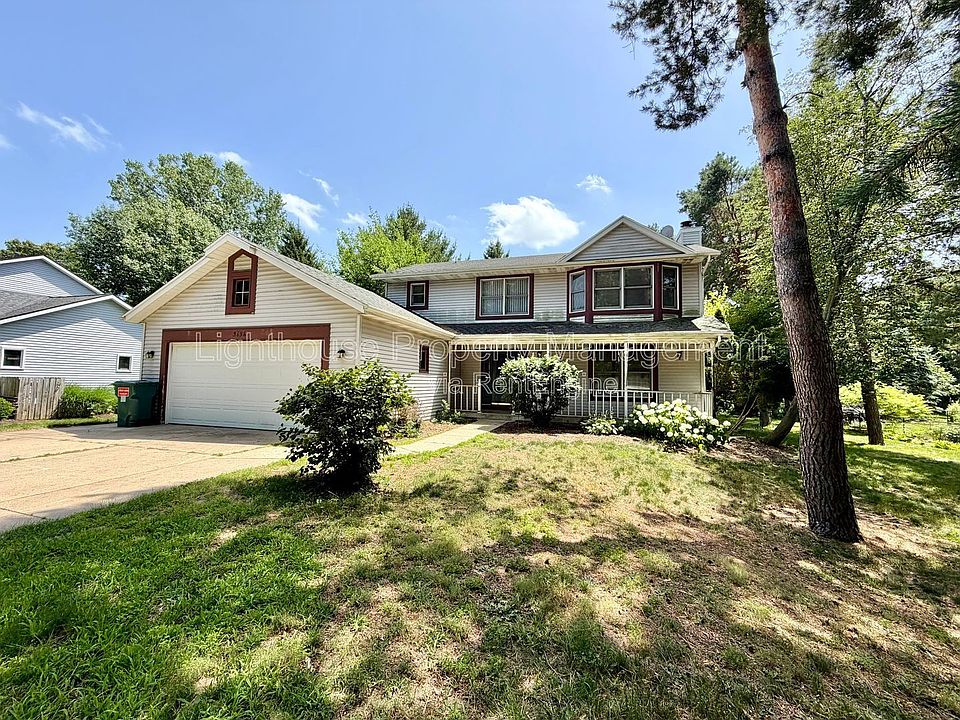 1st image of 3696 Senna Dr NE