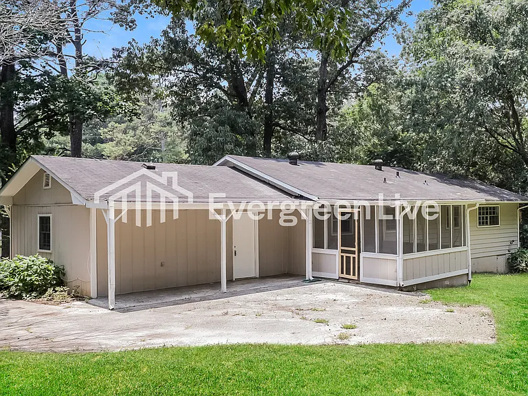 1975 Chestnut Log Dr — Photo 15