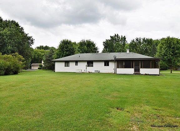 5th image of 8S644 Bergman Dr