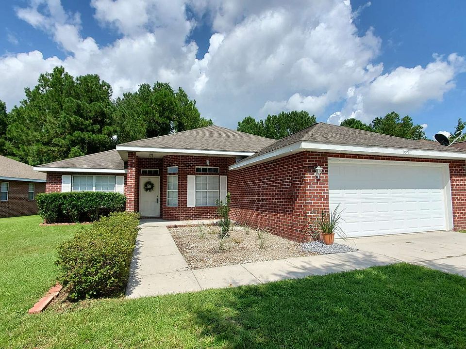 1st image of 1049 SW Jaguar Dr