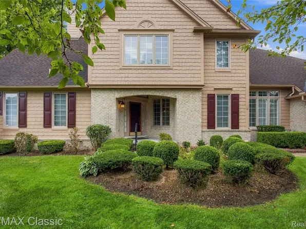 619 Windsor Run #571, Bloomfield Hills, MI 48304
