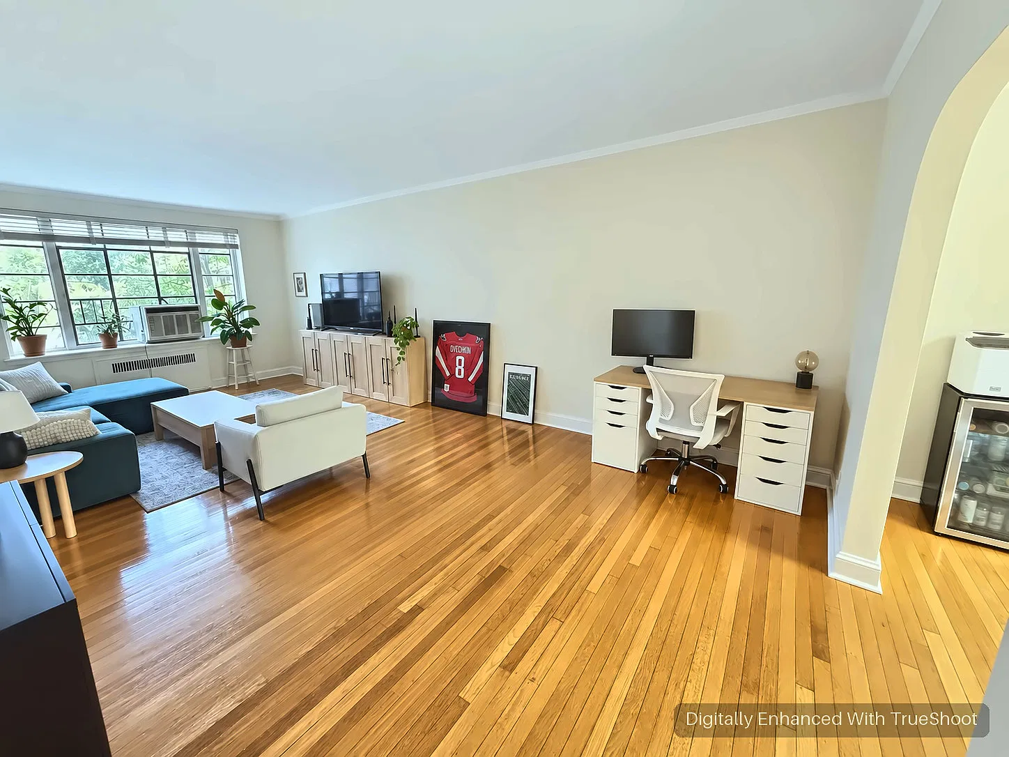 2 bed, 1300 sqft, $4,200 — Photo 2