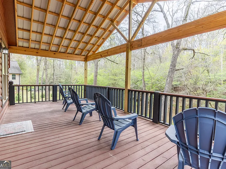 597 Meadow Brook Ln — Photo 17