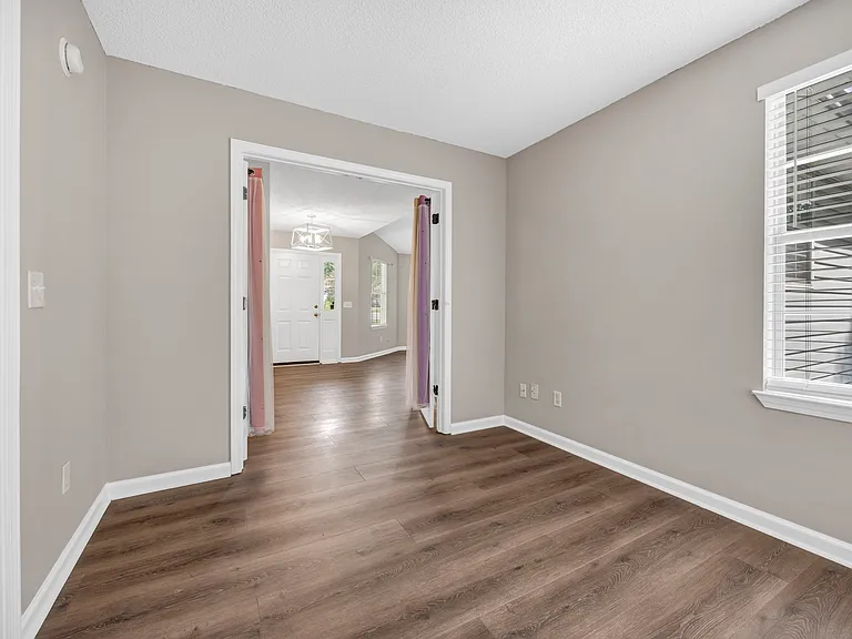 103 Walnut Grove Cir — Photo 26