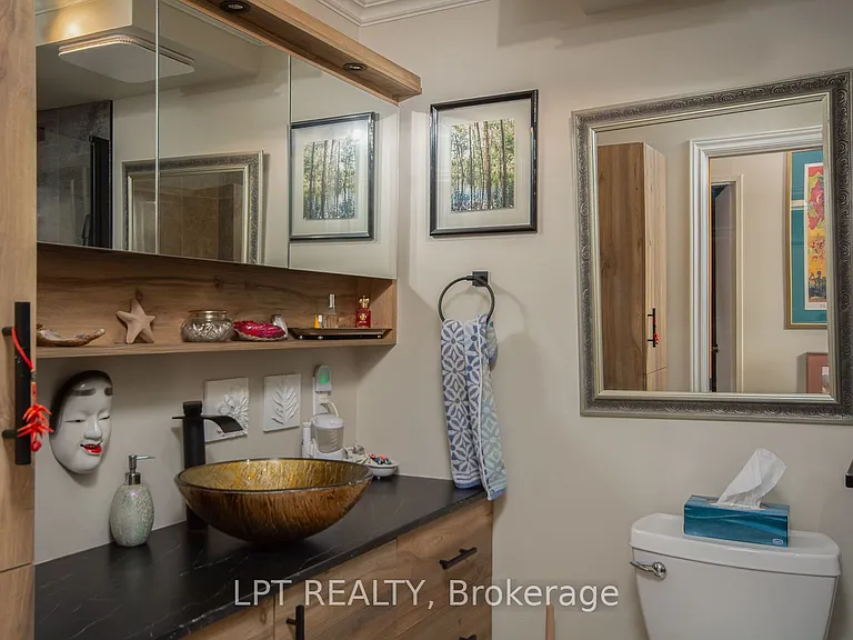 40 Arthur St #703 — Photo 21