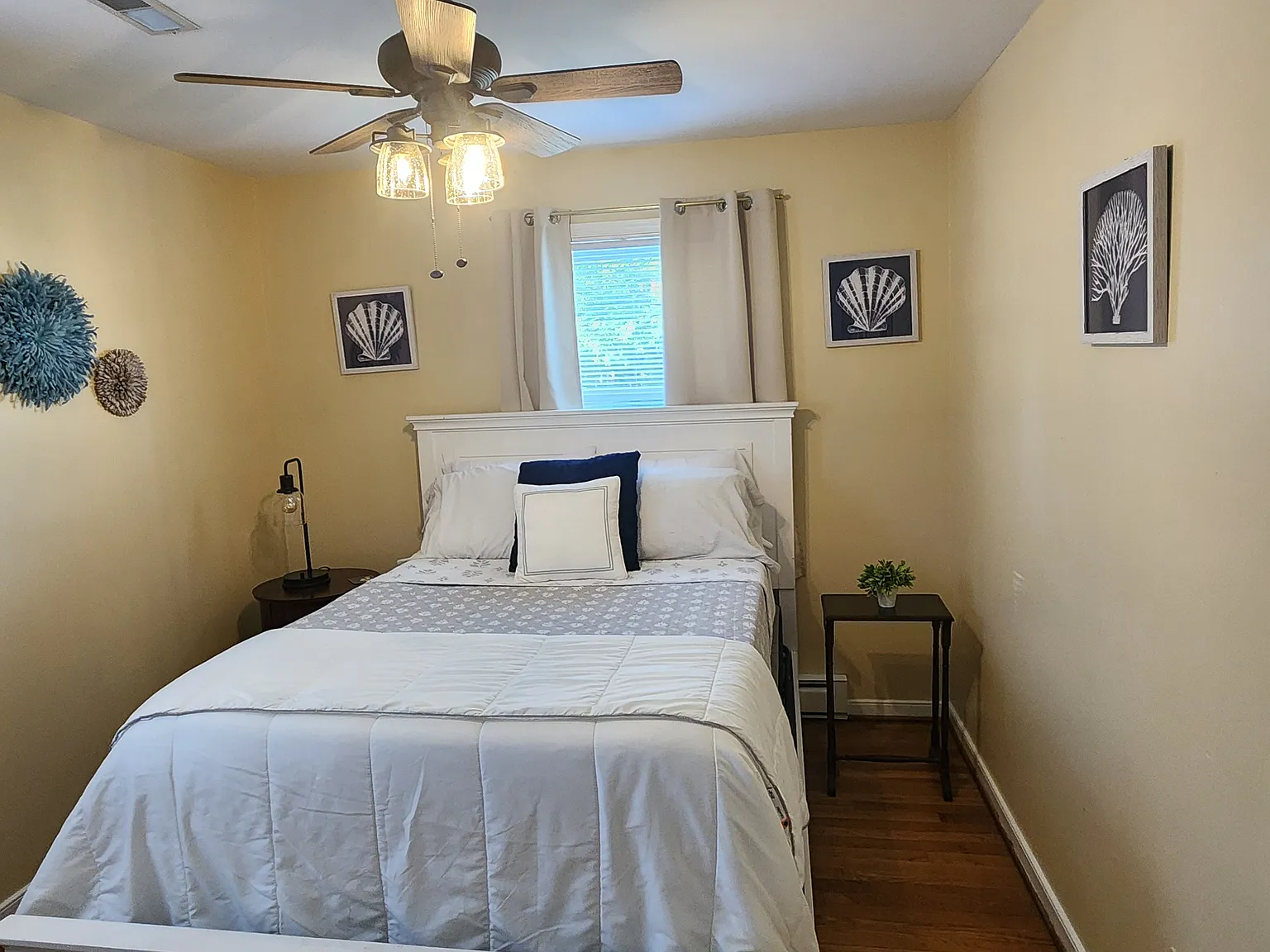 4 bed, 1400 sqft, $880 — Photo 2