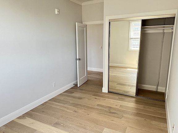 5th image of 171 Montecito Ave #201