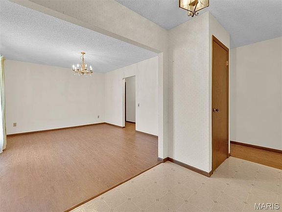 4th image of 3566 Crowndun Dr