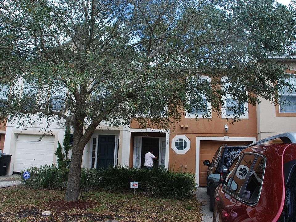 1st image of 8211 Halls Hammock Ct