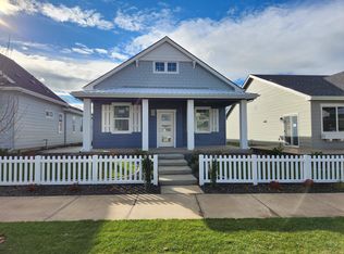 23012 E Edgewater Ln, Liberty Lake, WA 99019