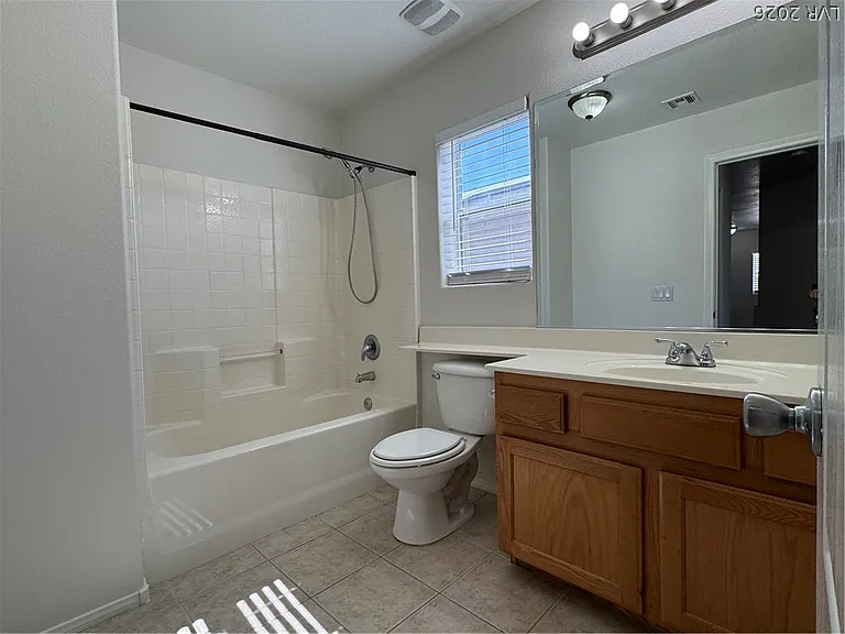 5029 Ivy Creek Ct — Photo 24