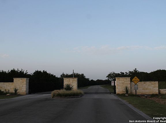 4th image of 2149 Alto Lago