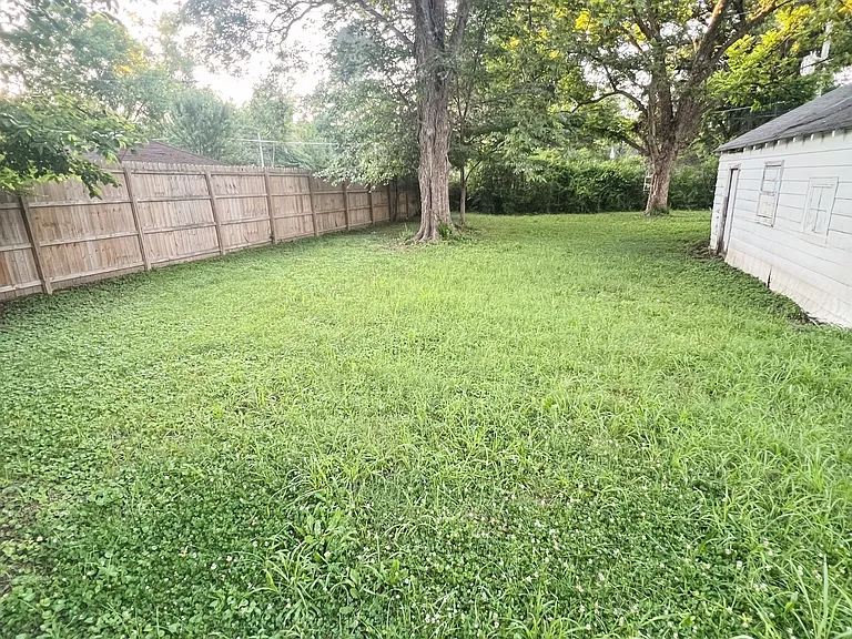 3676 Tutwiler Ave — Photo 12