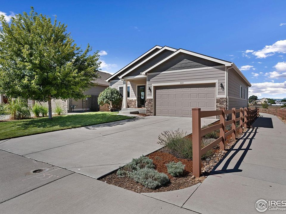 1st image of 1833 Sunset Cir