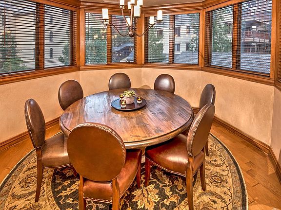 4th image of 26 Avondale Ln #323R