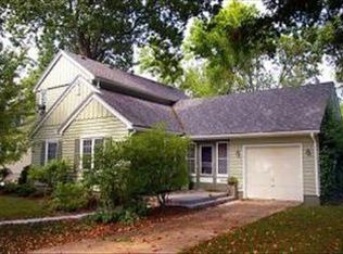 632 Washington St, Oconomowoc, WI 53066