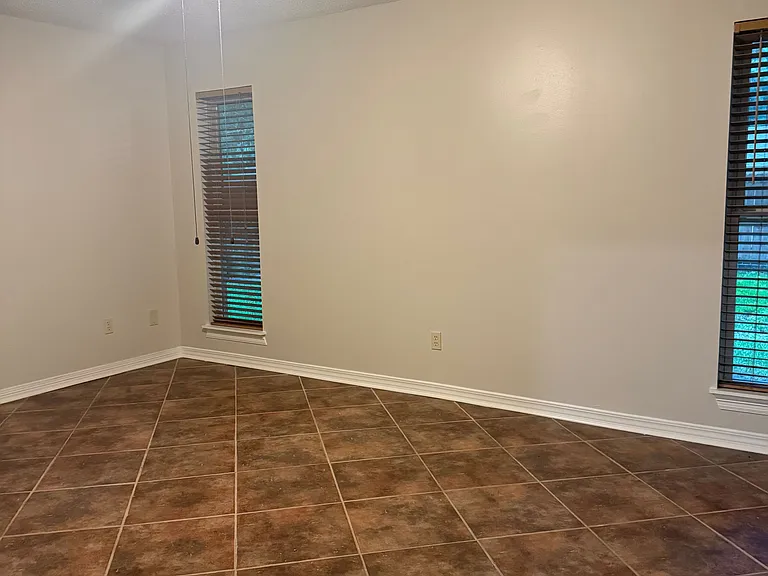 15303 Northwood Hills Dr — Photo 11