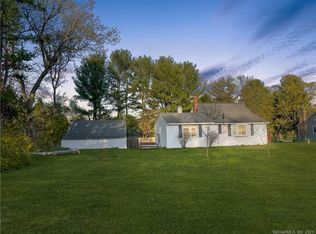 912 Manchester Rd, Glastonbury, CT 06033