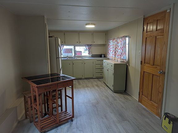 2nd image of 157 12th St Space 40