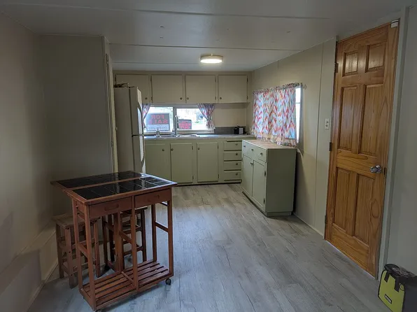 157 12th St Space 40, Springfield, OR 97477