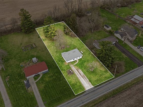 2nd image of 1166 W Sparrow Rd